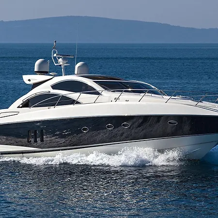 Sunseeker Predator 62 Botel Sliema